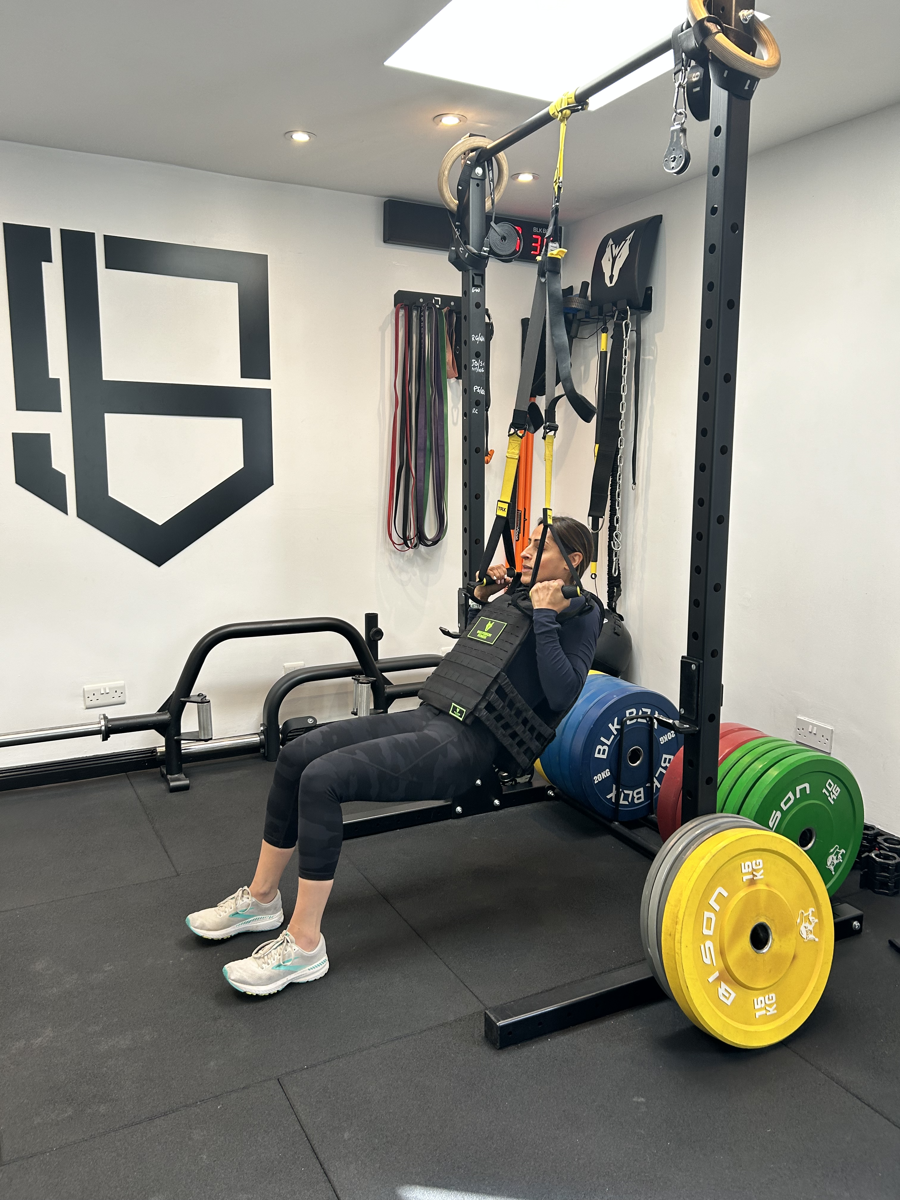 Rasika pull ups in northwood personal training session